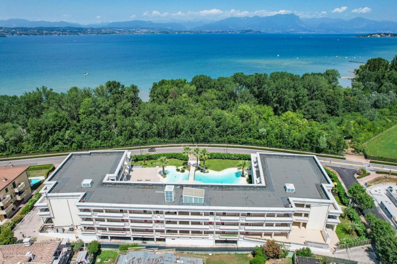 Appartamento Elite Du Lac Desenzano del Garda Exterior foto