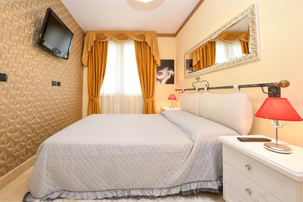 Appartamento Elite Du Lac Desenzano del Garda Exterior foto